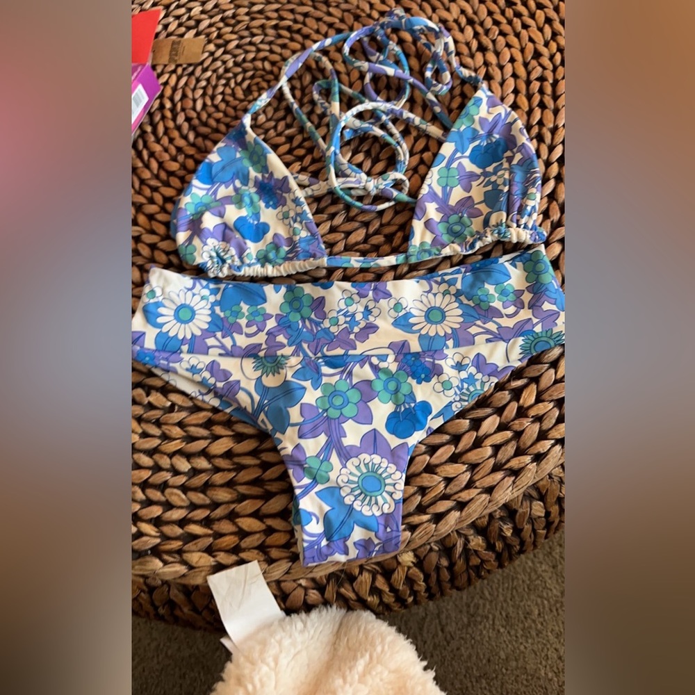 Frankie’s bikini set